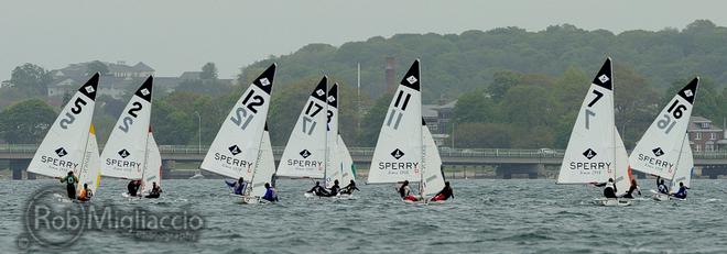 Women's fleet downwind © Robert Migliaccio